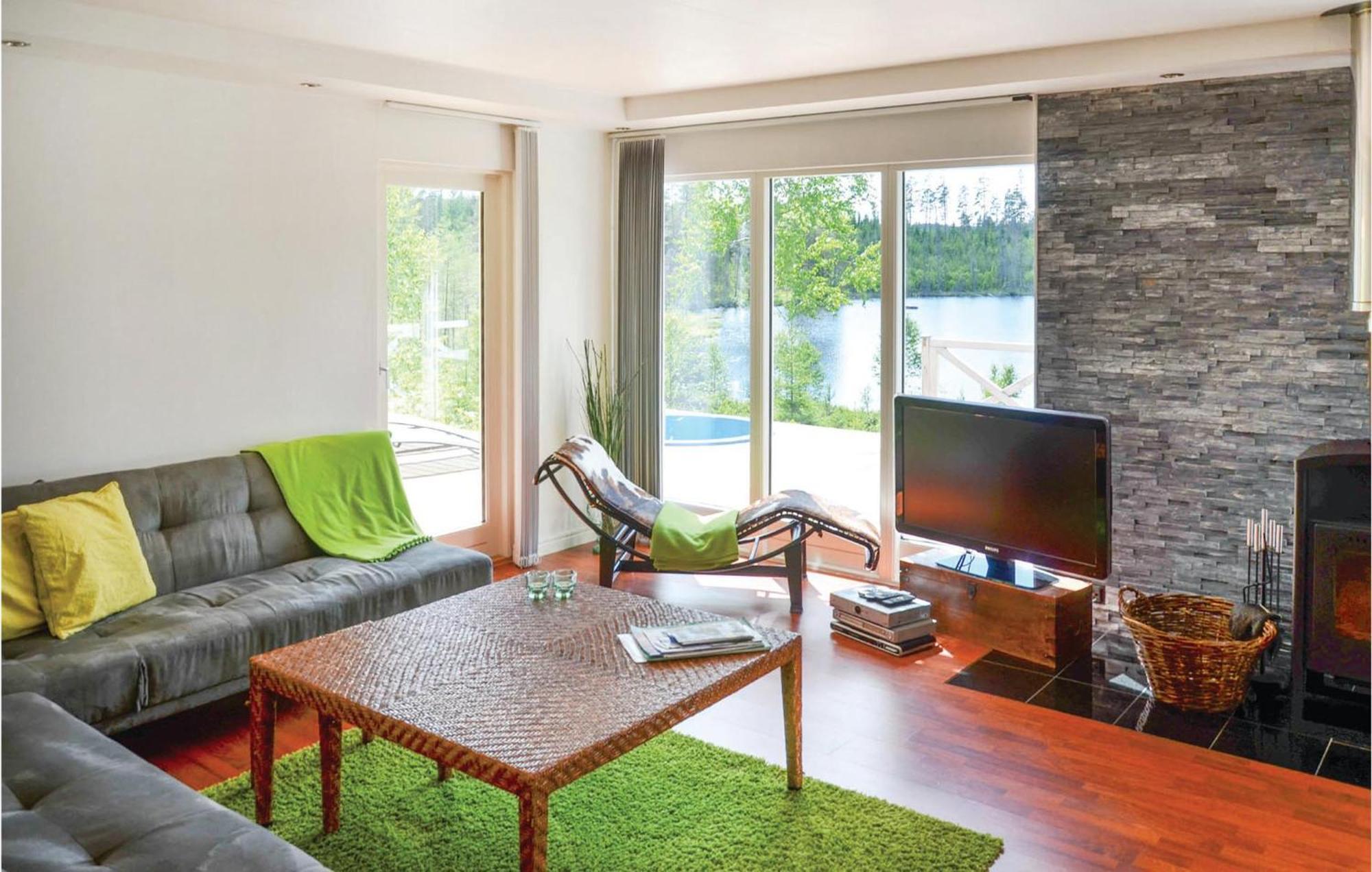 Nice Home In Sunne With Jacuzzi Alvsatern Exterior photo